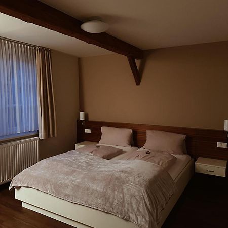 Gasthaus Lindenhof Otel Much Dış mekan fotoğraf