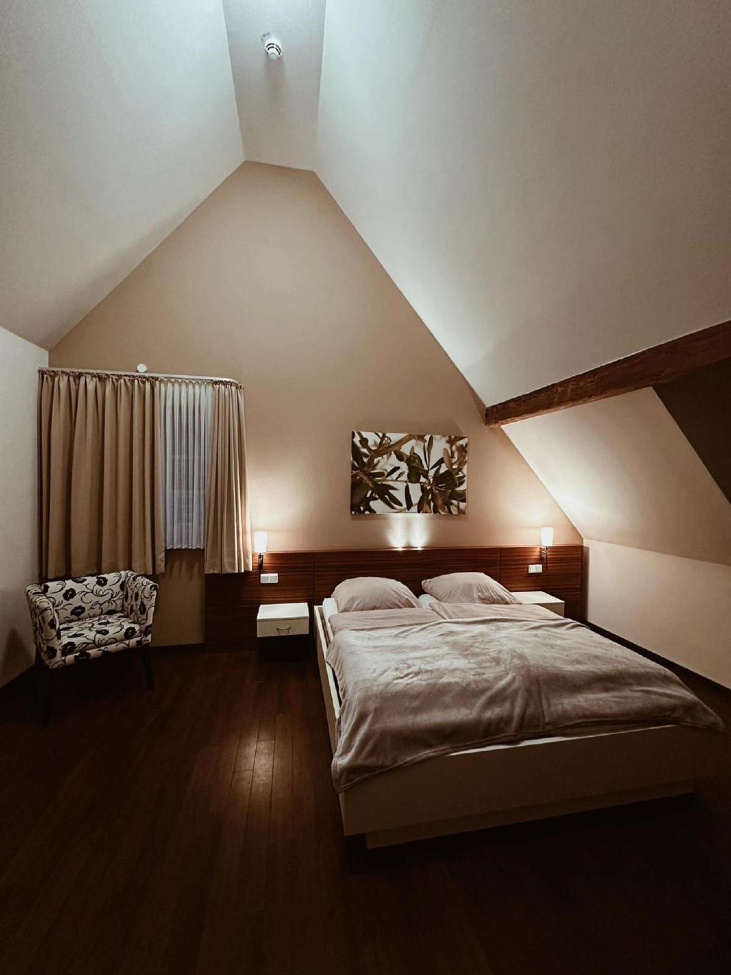 Gasthaus Lindenhof Otel Much Dış mekan fotoğraf
